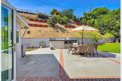  3822 Canon, San Diego, CA 92106 - Photo 33