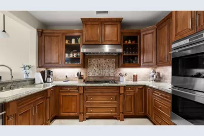  5437 Caminito Bayo, La Jolla, CA 92037 - Photo 13