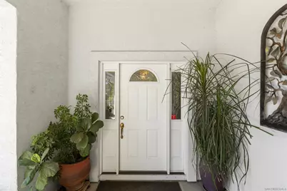  10525 Burned Oak Lane, Escondido, CA 92026 - Photo 9