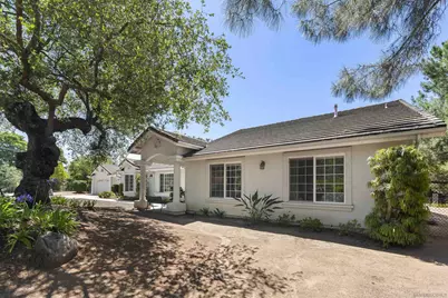  10525 Burned Oak Lane, Escondido, CA 92026 - Photo 5