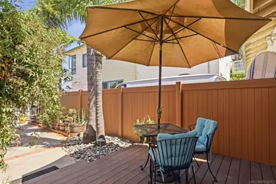  3634 Crown Point Dr, San Diego, CA 92109 - Photo 27