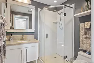 321 Tenth Ave, San Diego, CA 92101 - Photo 21