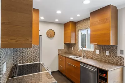  981 N Vulcan Ave #7, Encinitas, CA 92024 - Photo 9