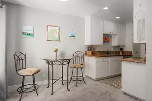 8524 Via Mallorca, La Jolla, CA 92037 - Photo 9