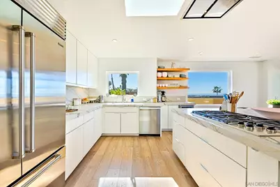  231 Bonair St, La Jolla, CA 92037 - Photo 17