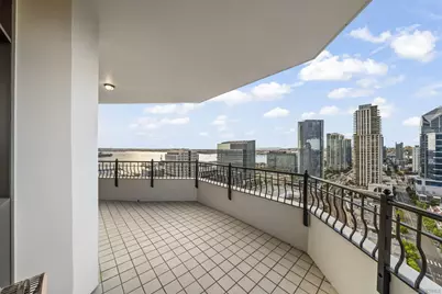  700 W Harbor #2501, San Diego, CA 92101 - Photo 15