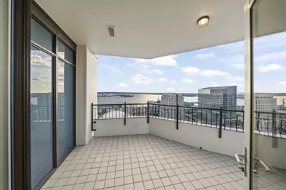  700 W Harbor #2501, San Diego, CA 92101 - Photo 7