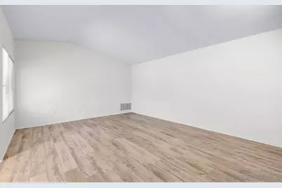  270 Smoke Tree Place, Oceanside, CA 92057 - Photo 17