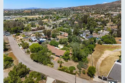  2004 Shire, El Cajon, CA 92019 - Photo 51