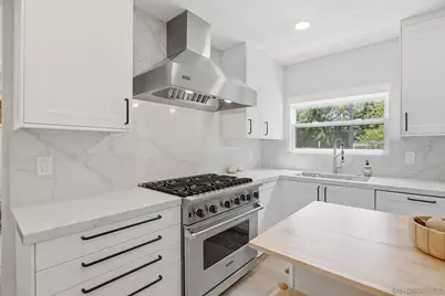  474 H Ave, Coronado, CA 92118 - Photo 17