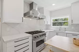 474 H Ave, Coronado, CA 92118 - Photo 17