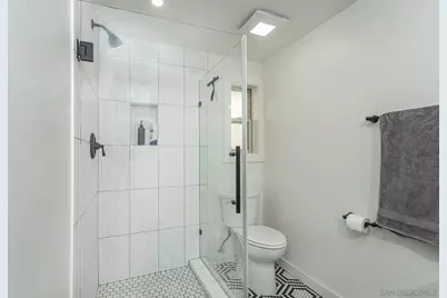  221 B Ave, Coronado, CA 92118 - Photo 23