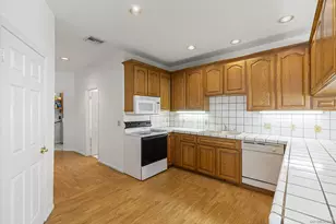 2446-2448 Sacada Circle, Carlsbad, CA 92009 - Photo 9