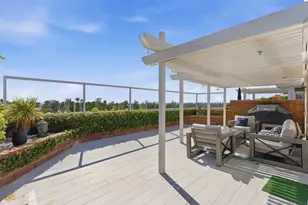 7327 Linden, Carlsbad, CA 92011 - Photo 23