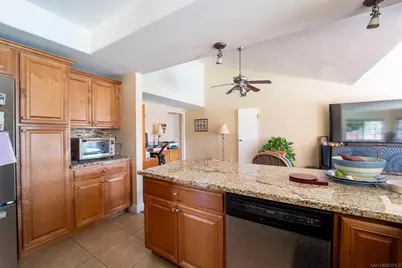  630 Myra Ave, Chula Vista, CA 91910 - Photo 15