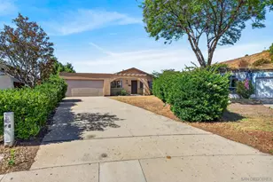 9902 Saddleback Dr, Lakeside, CA 92040 - Photo 3