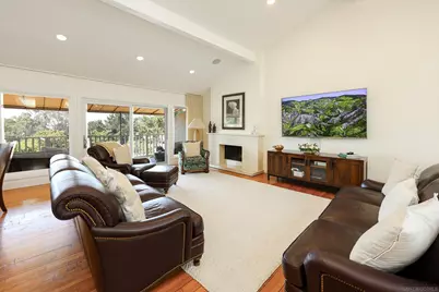  2207 Caminito Cabala, La Jolla, CA 92037 - Photo 3