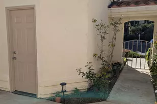 29665 Castle Creeek Ln, Escondido, CA 92026 - Photo 13