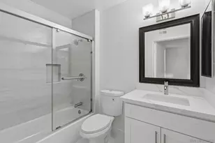 8067 Caminito Mallorca, La Jolla, CA 92037 - Photo 27