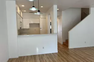 1311 Phlox Ct, Carlsbad, CA 92011 - Photo 3