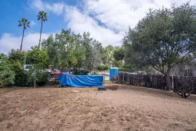  267 Hannalei Dr, Vista, CA 92083 - Photo 37