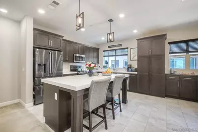  1577 Castillo Way #5, Vista, CA 92081 - Photo 5