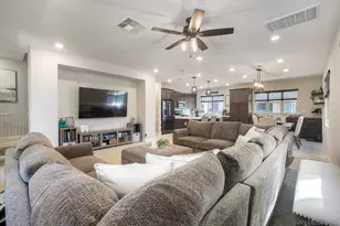 1577 Castillo Way, Vista, CA 92081 - Photo 17
