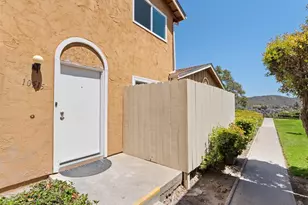 10515 Caminito Rimini, San Diego, CA 92129 - Photo 3