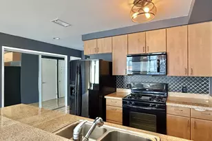 445 Island Ave, San Diego, CA 92101 - Photo 7