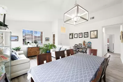  1425 Knoll Park Gln, Escondido, CA 92029 - Photo 7