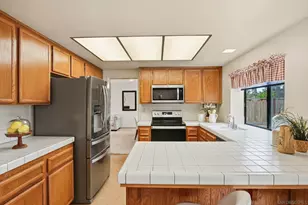 10630 Oakbend Dr, San Diego, CA 92131 - Photo 17