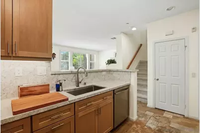  2704 Prato Ln, San Diego, CA 92108 - Photo 9