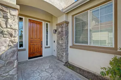  993 Hawthorne Creek Dr, Chula Vista, CA 91914 - Photo 7