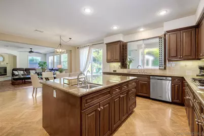  993 Hawthorne Creek Dr, Chula Vista, CA 91914 - Photo 1