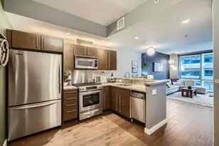 321 Tenth Ave, San Diego, CA 92101 - Photo 13