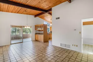 8575 N La Jolla Scenic Dr, La Jolla, CA 92037 - Photo 9
