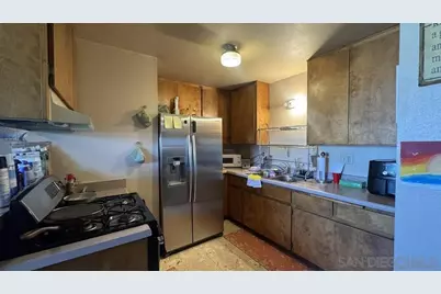  3006 Chamoune, San Diego, CA 92105 - Photo 3