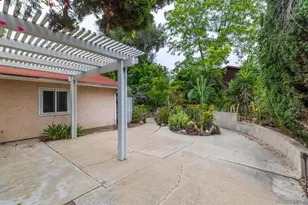 8231 Roy St, Lemon Grove, CA 91945 - Photo 15