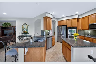  2555 N Trail Court, Chula Vista, CA 91914 - Photo 13