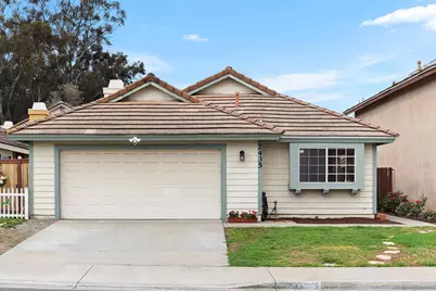  2435 Heatherwood Ct, Escondido, CA 92026 - Photo 1