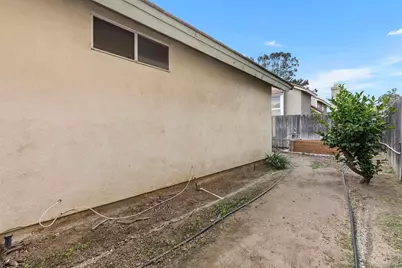  2435 Heatherwood Ct, Escondido, CA 92026 - Photo 35