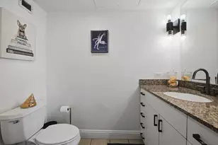 425 W Beech, San Diego, CA 92101 - Photo 17