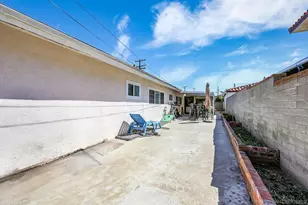 1840 Locust St, San Diego, CA 92106 - Photo 29