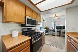 9438 Twin Trails Dr, San Diego, CA 92129 - Photo 13