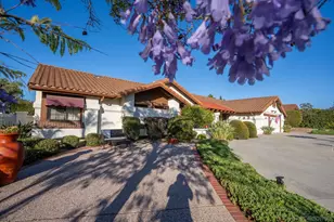 2233 Cortina Cir, Escondido, CA 92029 - Photo 3