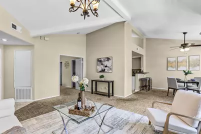  8615 Via Mallorca #B, La Jolla, CA 92037 - Photo 3