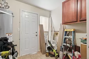 984 Thermal, San Diego, CA 92154 - Photo 19