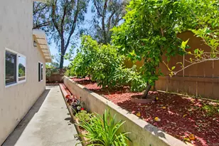 227 Skyridge Ln, Escondido, CA 92026 - Photo 41