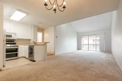  1855 Diamond St #301, San Diego, CA 92109 - Photo 5