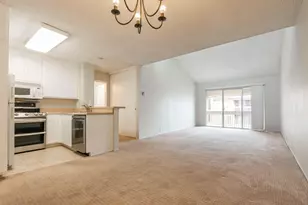 1855 Diamond St, San Diego, CA 92109 - Photo 5